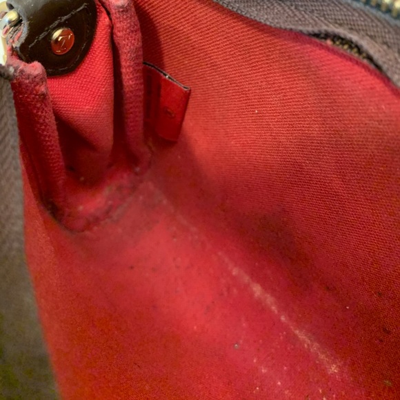 ♦️SOLD♦️ Authentic Louis Vuitton Eva Clutch - Picture 4 of 13